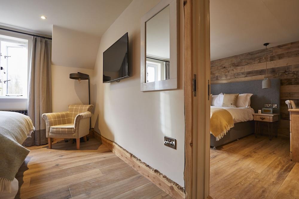 The Crown Of Crucis Country Inn And Hotel Cirencester Exterior foto